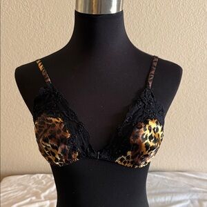 Victoria’s Secret Leopard Print Lace Trim Bralette  36